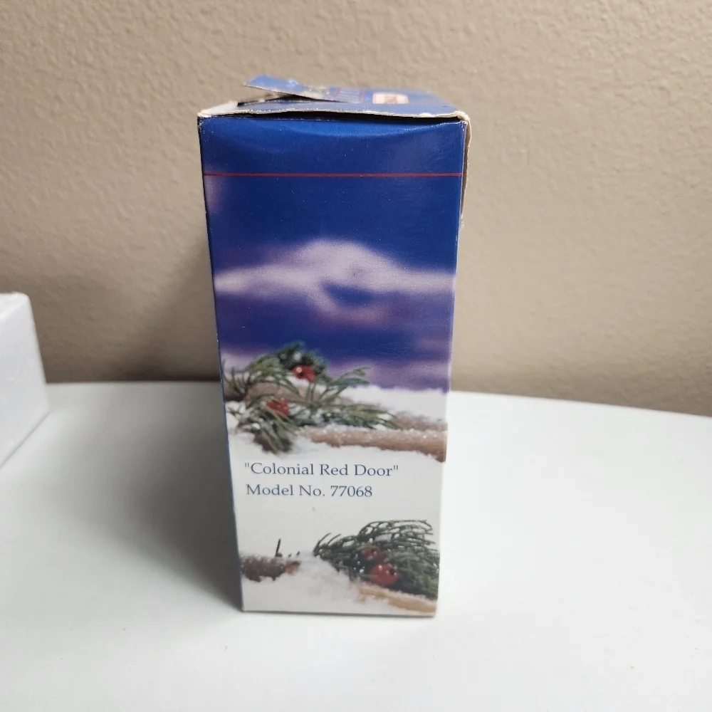 LEMAX VTG 1997 Christmas Village Memory Makers Colonial Red Door Boxed #77068